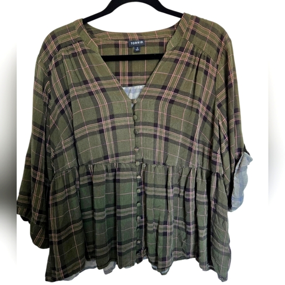 torrid Tops - Torrid Green 3/4 Sleeve Boxy Blouse Size 2